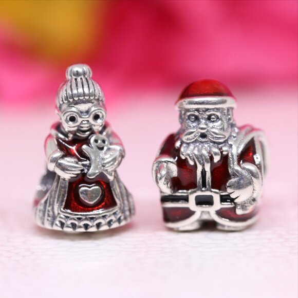 Pandora St Nick Santa & Mrs Santa Claus Charm Gift Set - Picture 4 of 5